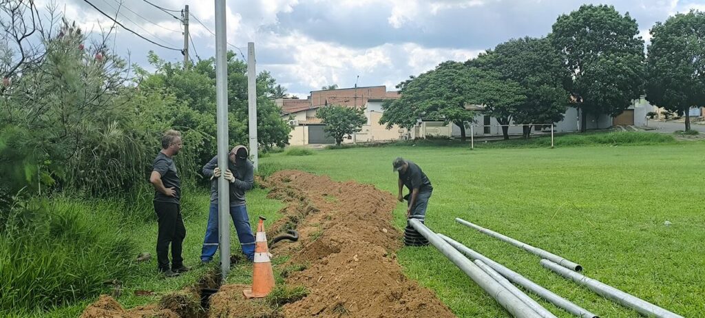 Campo de futebol no Parque Orestes Ôngaro recebe iluminação de LED – Jornal Aqui Paulínia