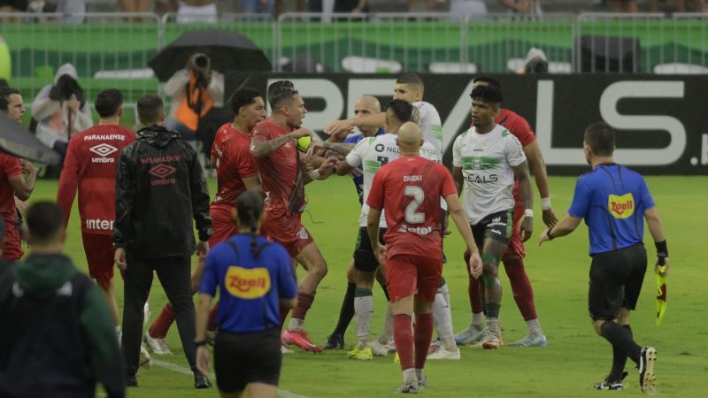 Jogadores podem pegar suspensão pesada