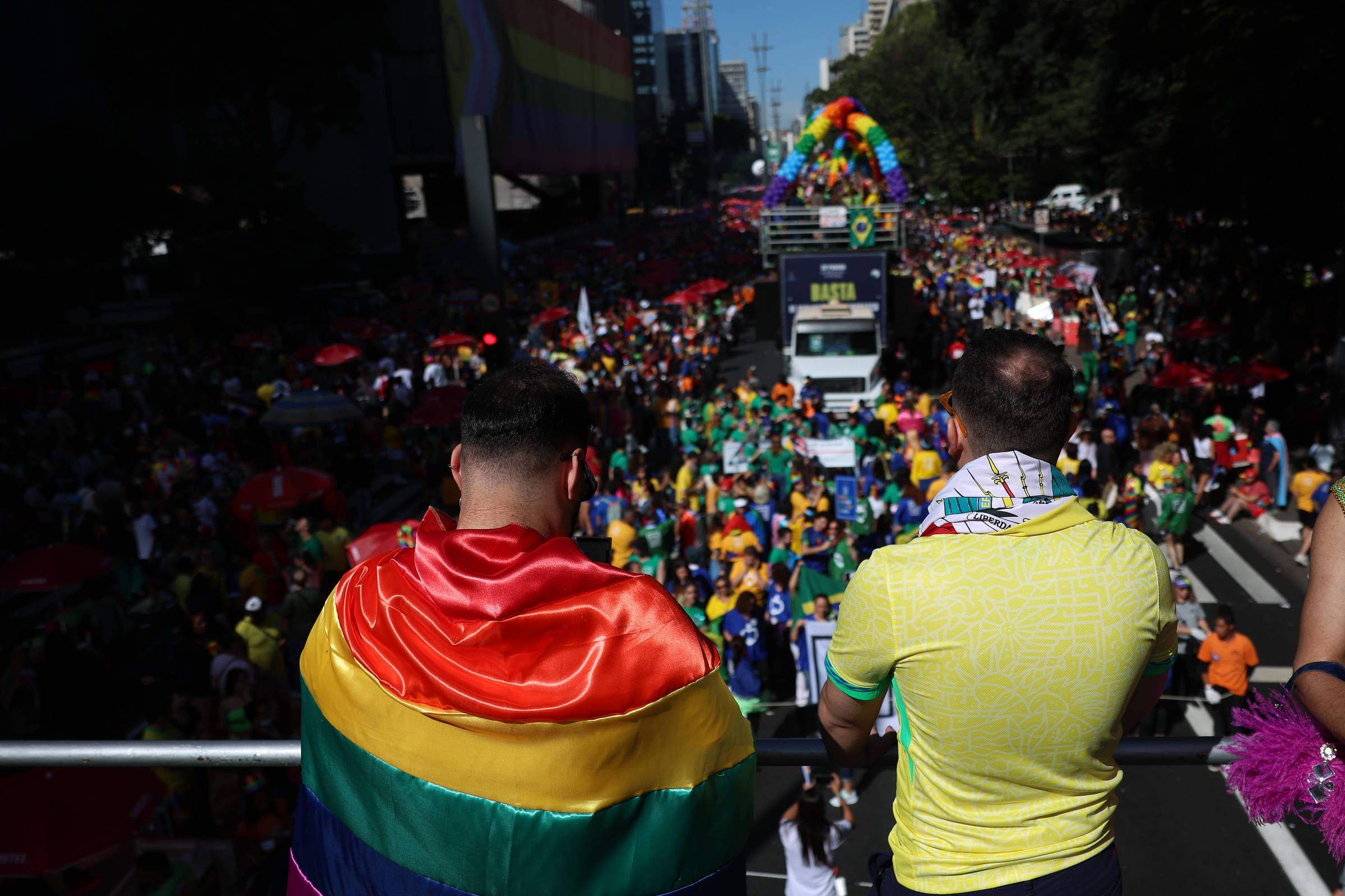 Meta permite ligar público LGBTQIA+ a doenças mentais – 07/01/2025 – Tec