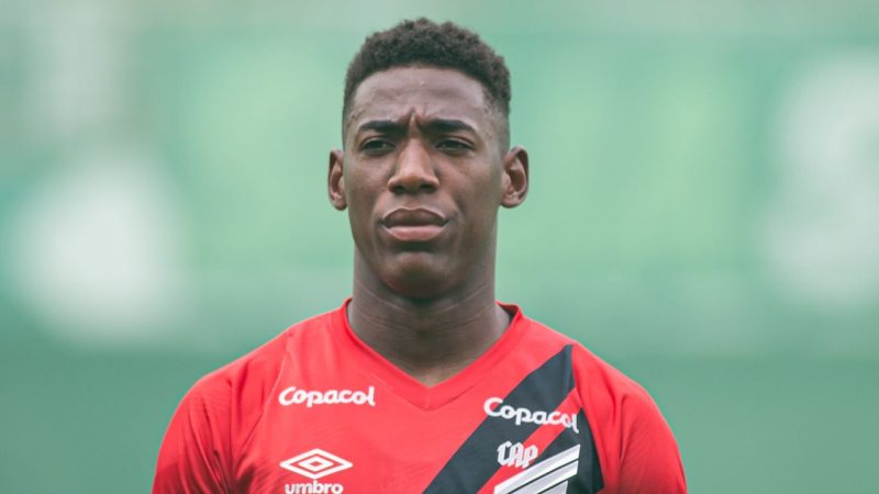 TJD-PR pede que nome de torcedor que cometeu injúria racial seja divulgado