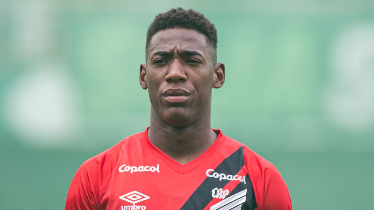 TJD-PR pede que nome de torcedor que cometeu injúria racial seja divulgado