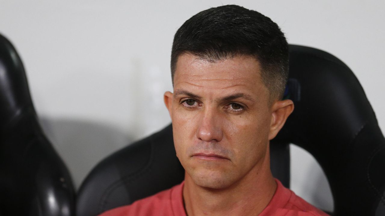 Técnico admite que cobra diretoria por contratações