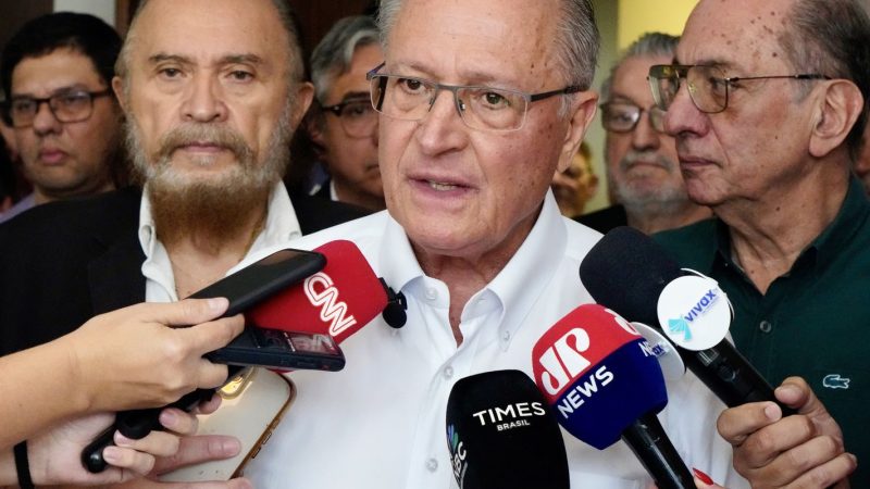 Alckmin defende cotas de importação de aço pelos Estados Unidos