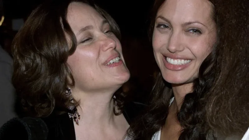 Angelina Jolie revela que não queria ser atriz: ‘Era sonho da minha mãe’