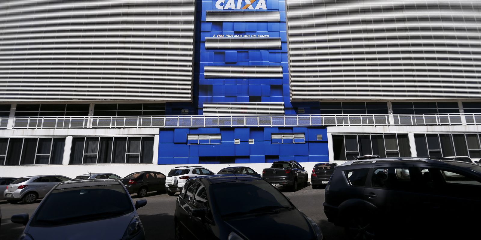 Caixa fecha dezembro com saldo de R$ 832,1 bi em crédito imobiliário