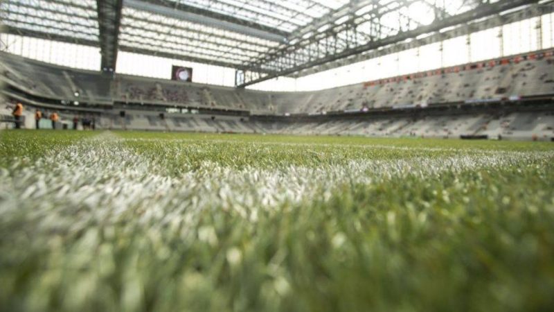 Com jogadores do Athletico, atletas se unem por fim dos sintéticos no Brasil