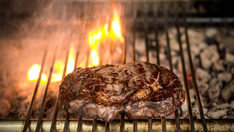 Como evitar os erros mais comuns na hora do churrasco – 28/02/2025 – Nação churrasqueira