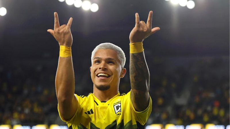 Conheça reforço de seleção que irá “tirar o sono” de Vitor Roque no Betis