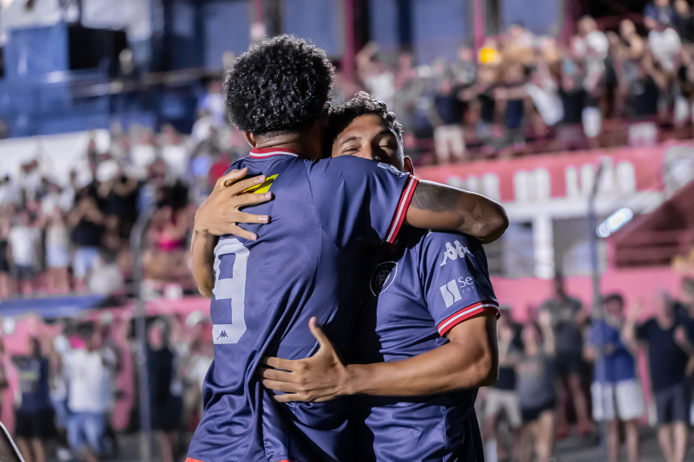 Coritiba leva a maior goleada do século no Paranaense