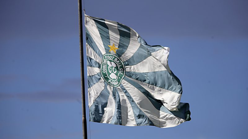 Coritiba toma atitude contra acusado de racismo no Atletiba