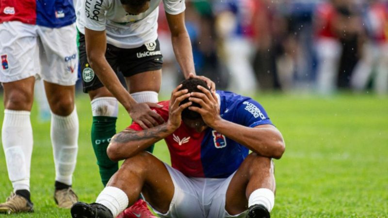Tcheco admite que existe risco de o Paraná encerrar atividades