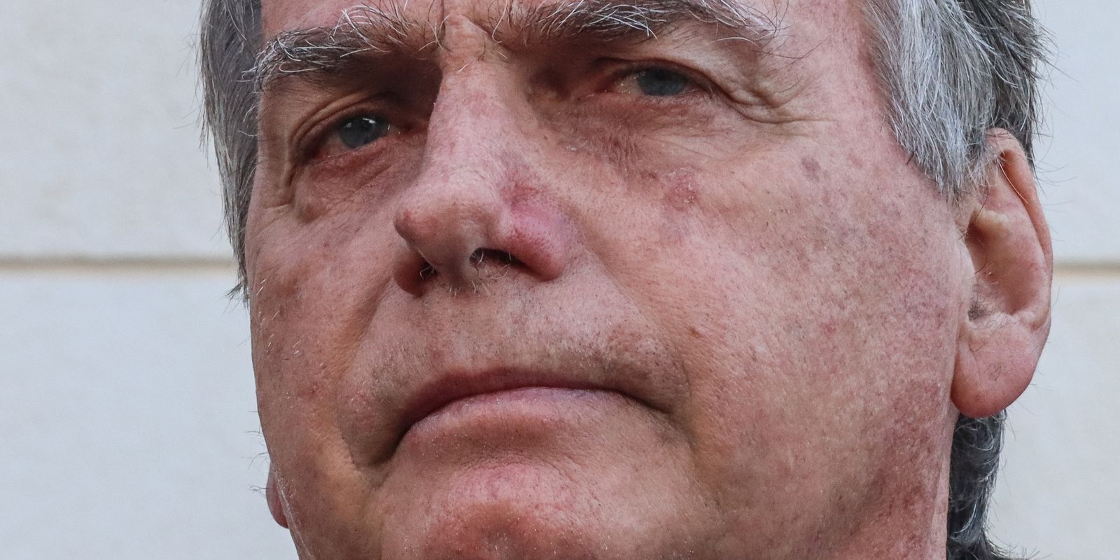 Defesa de Bolsonaro se manifesta sobre denúncias da PGR