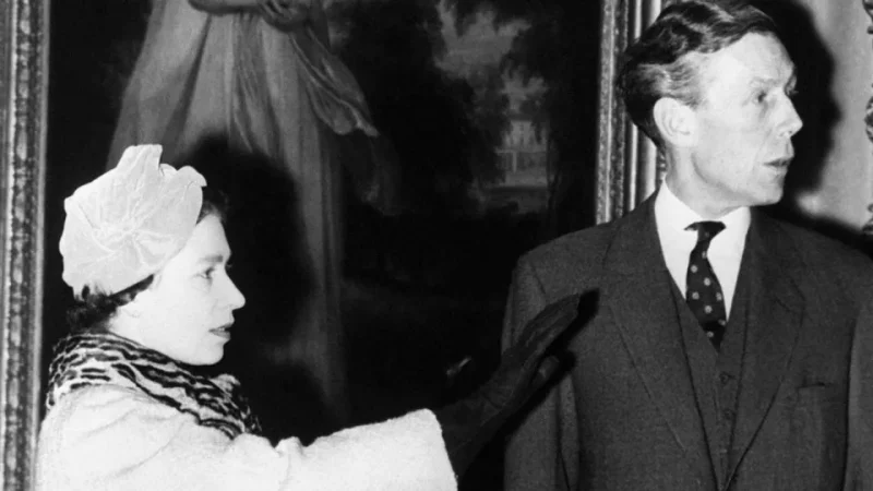 Documentos revelam espionagem em Buckingham e reação da Rainha Elizabeth