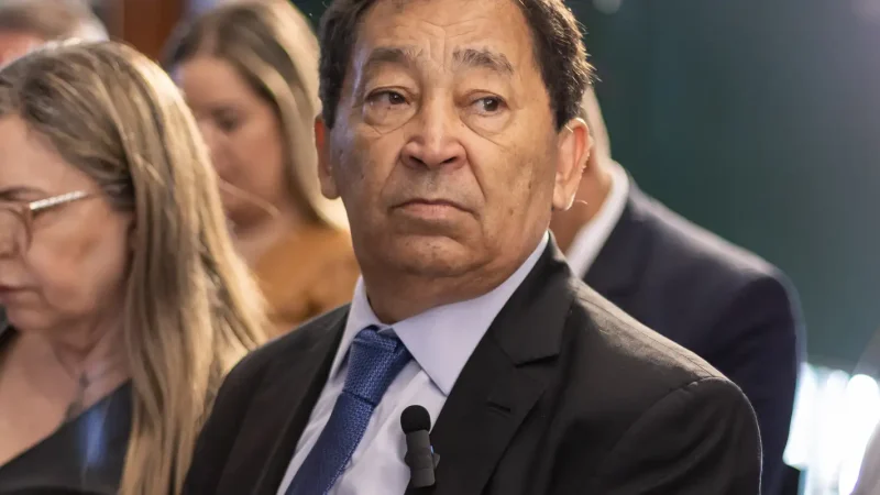 Ex-prefeito ficou surpreso com possível atentado forjado, diz defesa