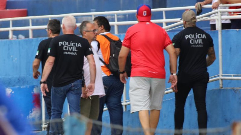 Fotógrafo relata ameaças de torcedor do Paraná; polícia detém torcedores por briga