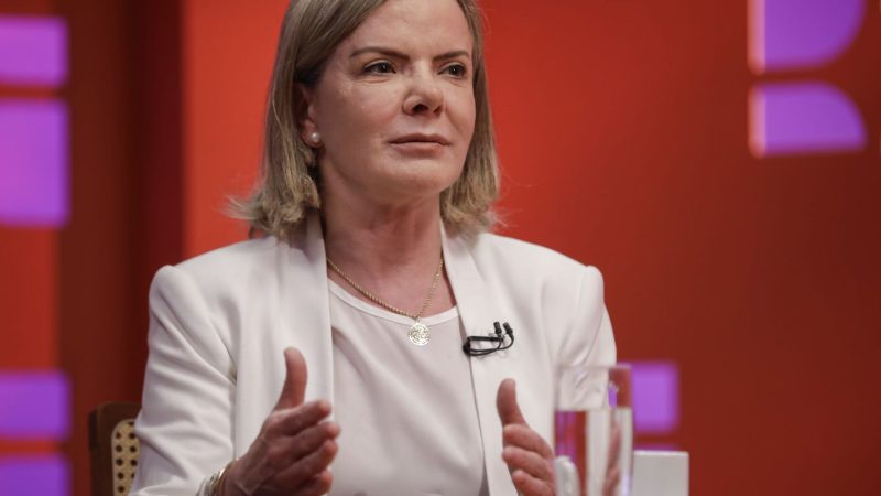 Gleisi Hoffmann assume articulação política entre governo e Congresso