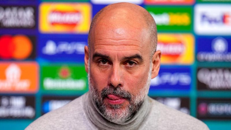 Guardiola mira volante dispensado pelo Barcelona para reforçar o City