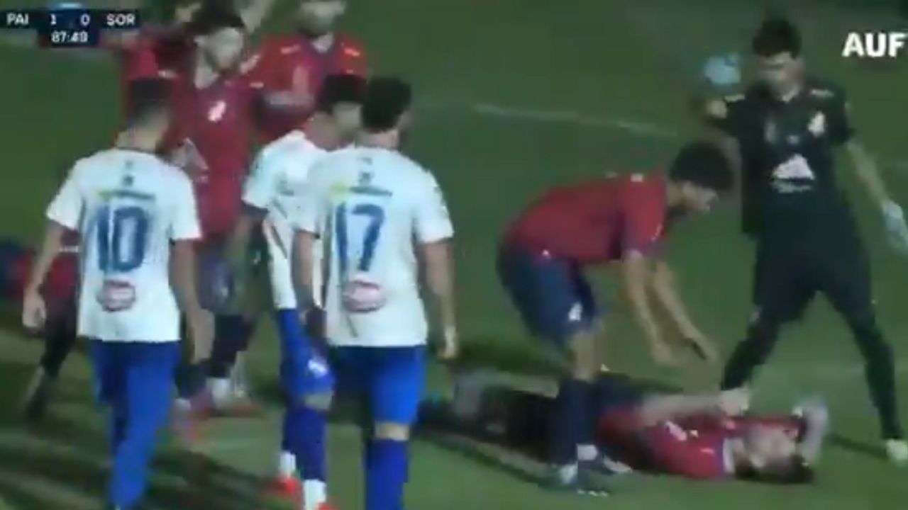 Jogador é nocauteado por adversário durante partida; veja o vídeo