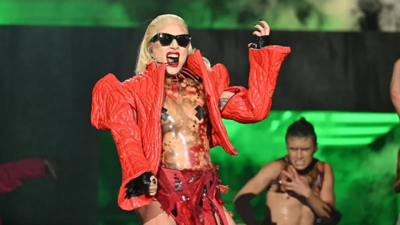 Lady Gaga: Bombeiros pedem que público não entre no mar à noite