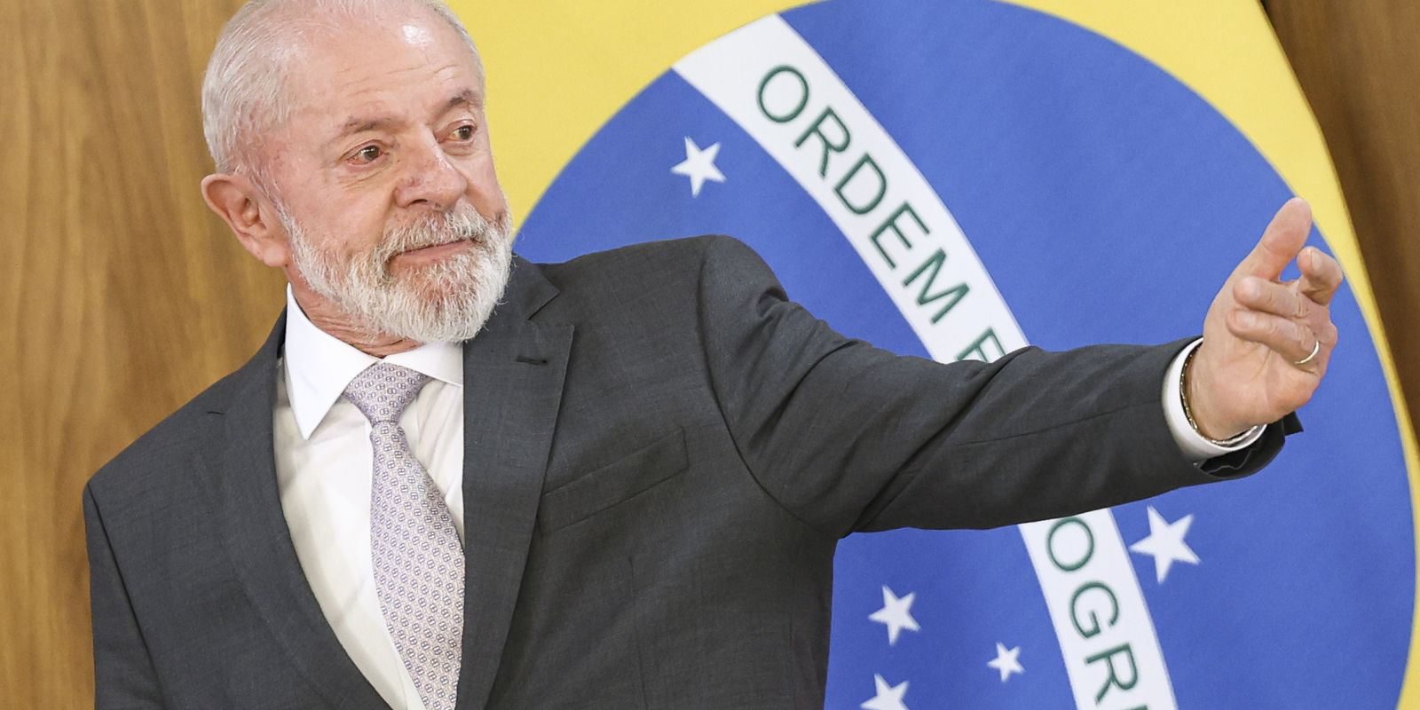 Lula defende direito à presunção de inocência de Bolsonaro