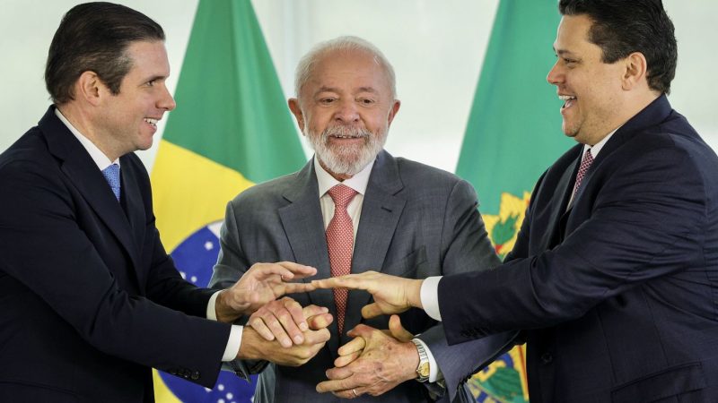 Lula se encontra com Motta e Alcolumbre e defende relação harmônica