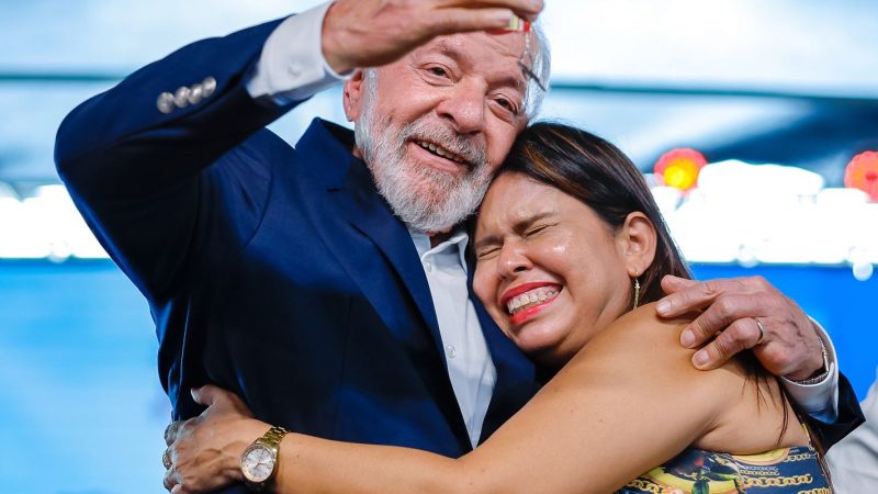 “Nós vamos derrotar as mentiras”, diz Lula em Macapá