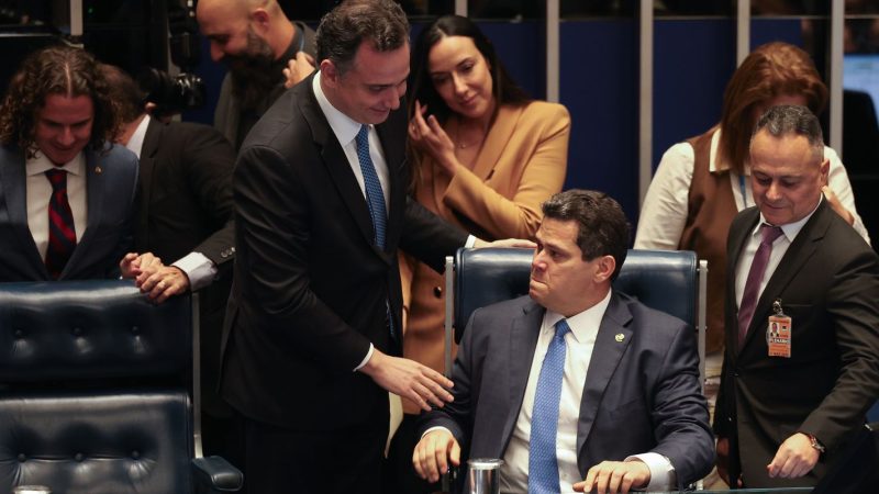 Nova Mesa Diretora do Senado é eleita por aclamação
