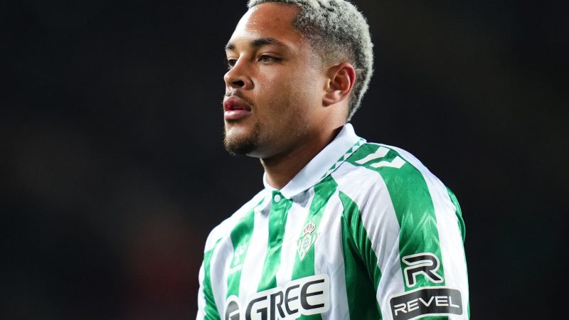 Palmeiras faz proposta milionária por Vitor Roque