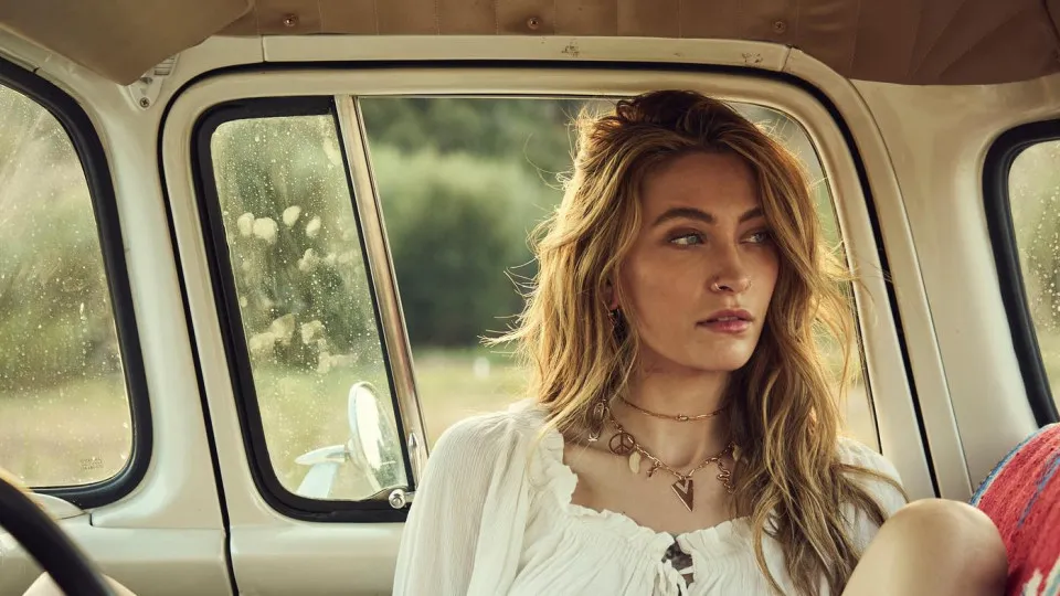 Paris Jackson revela ser viciada em heroína e álcool: “Quase perdi tudo”