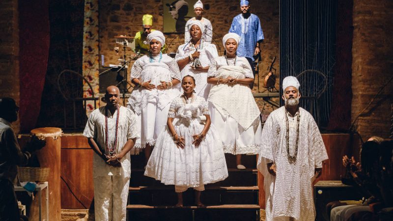 Peça “O Candomblé da Barroquinha” acompanha filha de santo – 09/02/2025 – Guia Negro