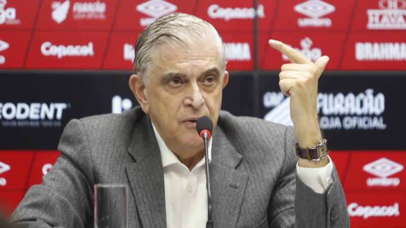 “Os Pulhas” vêm o Athletico empatar com o Brusque