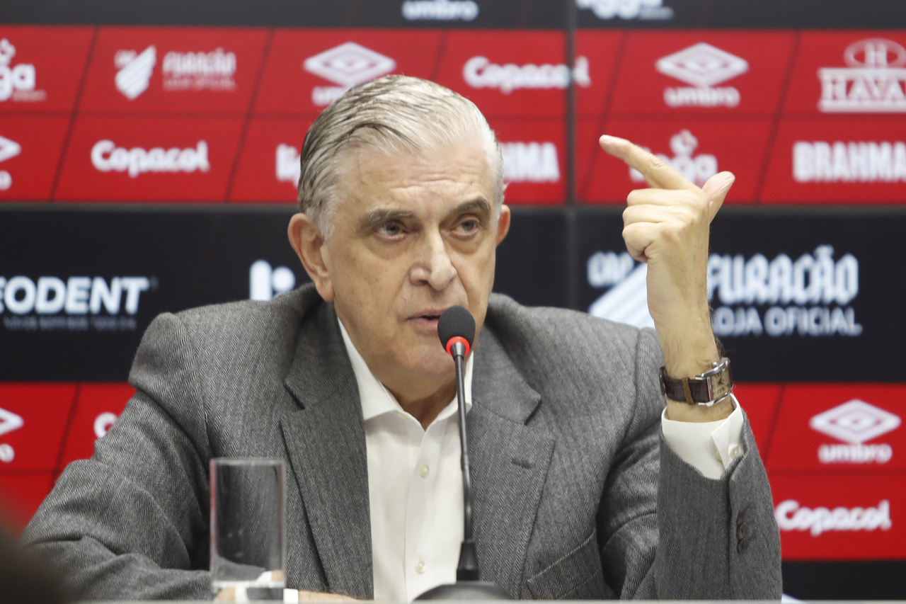 “Os Pulhas” vêm o Athletico empatar com o Brusque