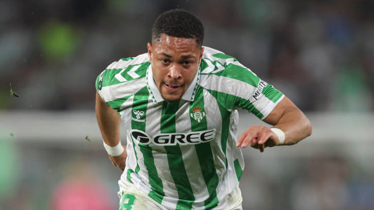Barcelona quer concluir a venda de Vitor Roque ao Palmeiras