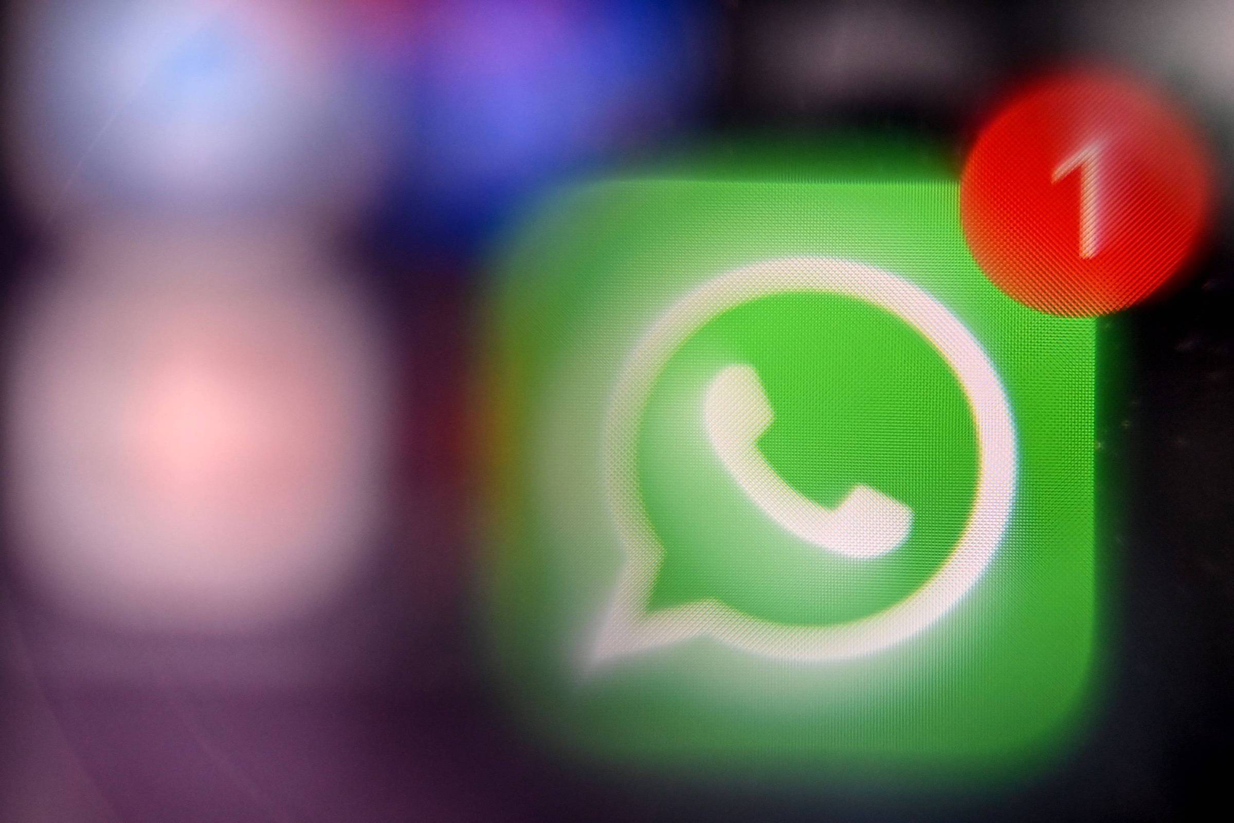 WhatsApp caiu? Usuários relatam instabilidade no app – 28/02/2025 – Mercado