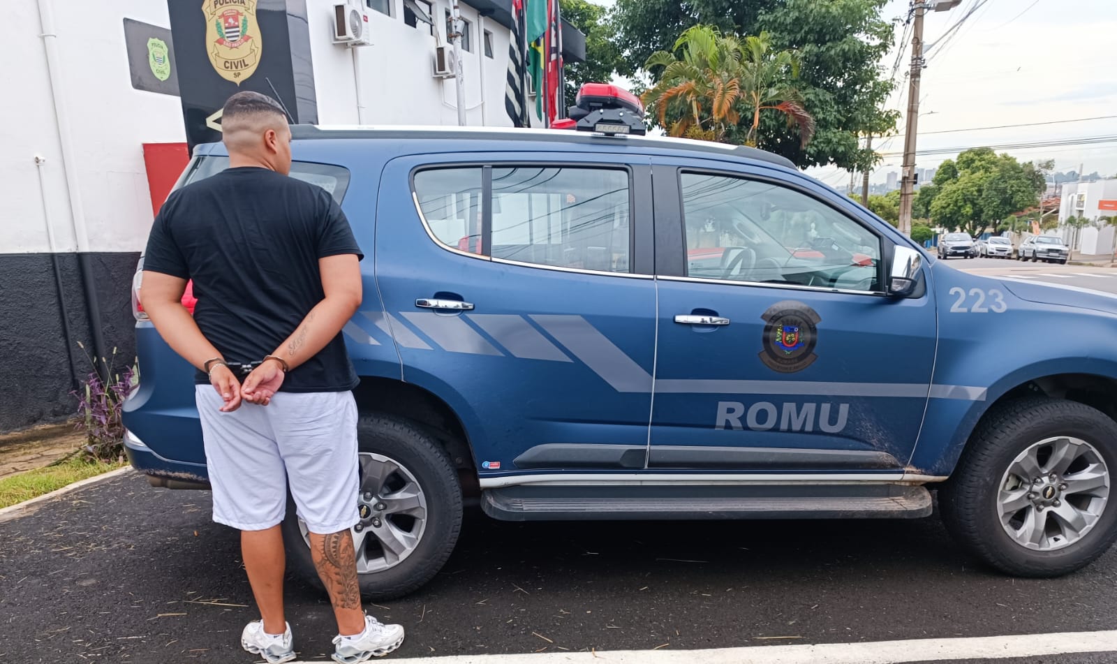 Homem é preso com grande quantidade de entorpecentes no Parque Florely