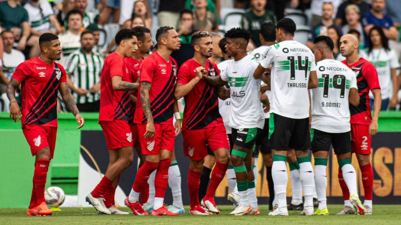 TJD-PR mantém ganchos a jogadores de Athletico e Coritiba