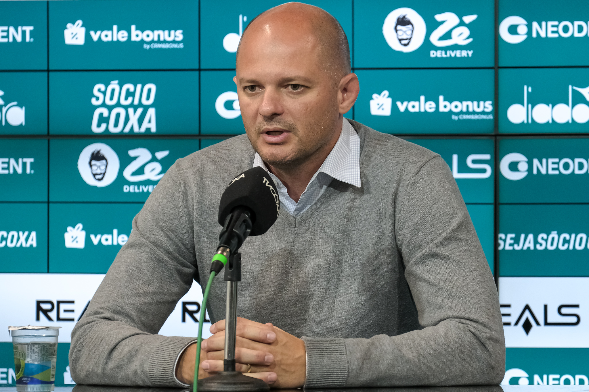 Após eliminação, dirigente promete mudança na Série B
