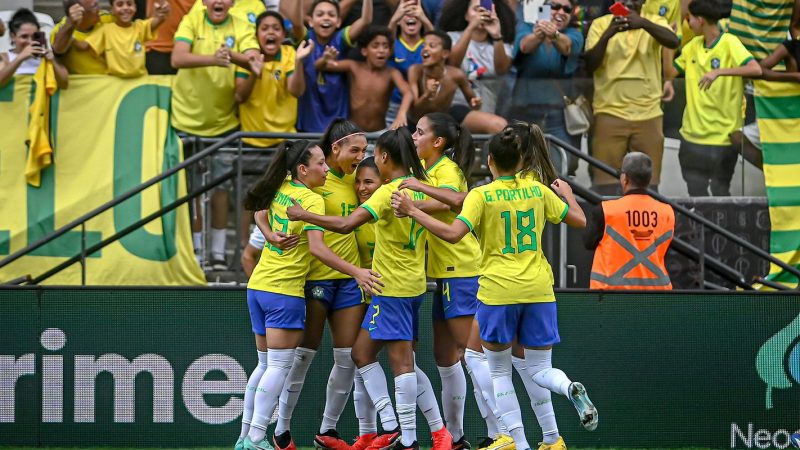 Arthur Elias convoca seleção feminina para 2 amistosos contra os EUA