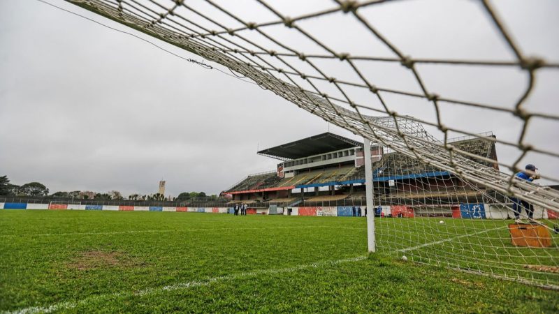 Athletico massacra o Paraná na estreia no Paranaense Sub-20