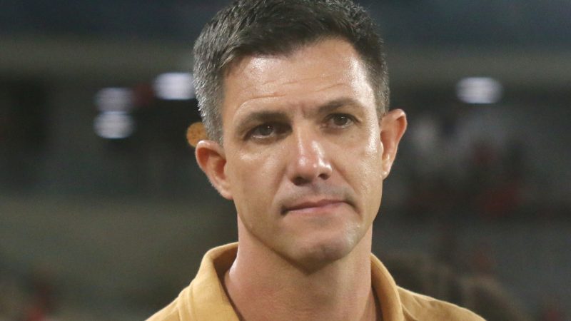 Barbieri ignora torcida e amarga eliminação vergonhosa