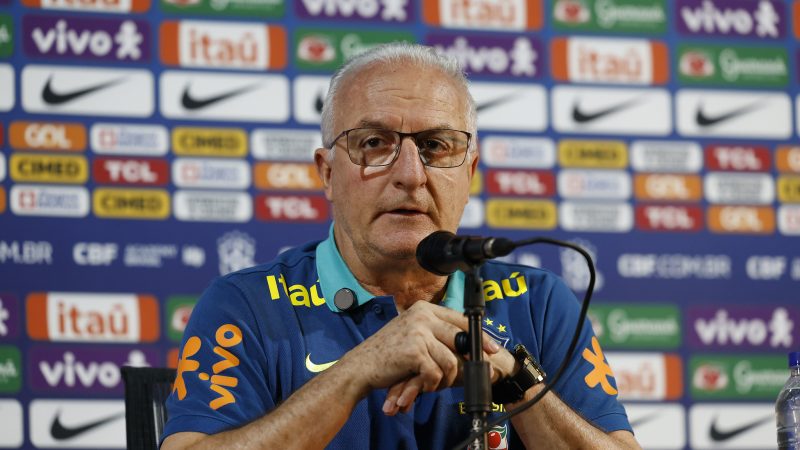 Confira ao vivo à convocação de Dorival Junior