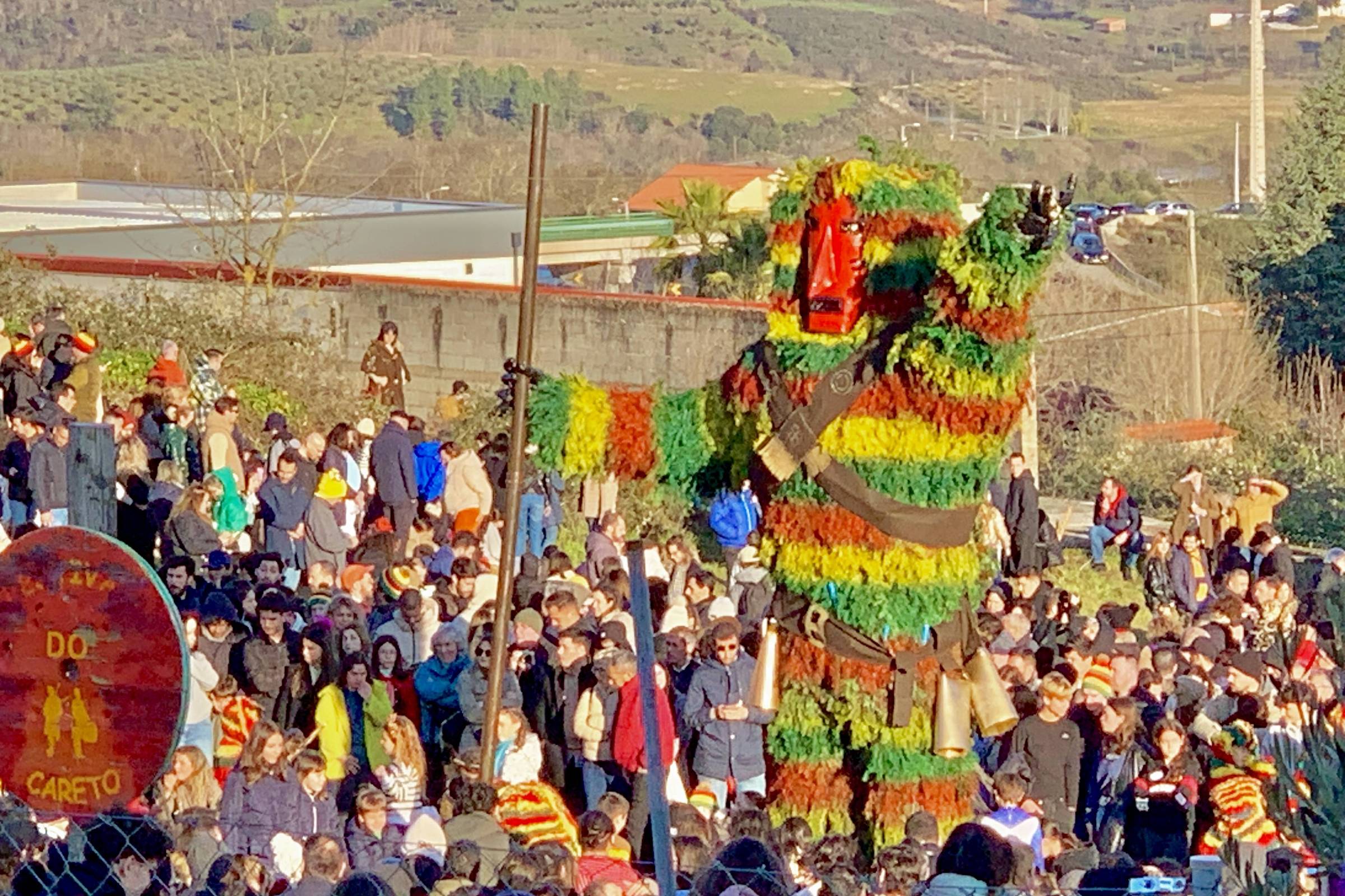 Conheça o tradicional Carnaval de Podence, em Portugal – 08/03/2025 – Turismo