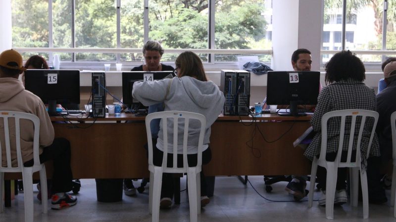 Consumidor poderá negociar dívidas em mutirão com 160 instituições