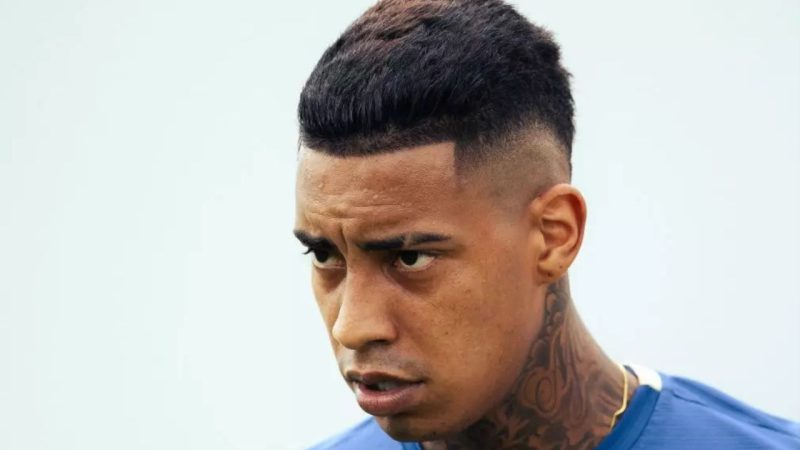 Alef Manga, ex-Coritiba, se destaca no início da Série B