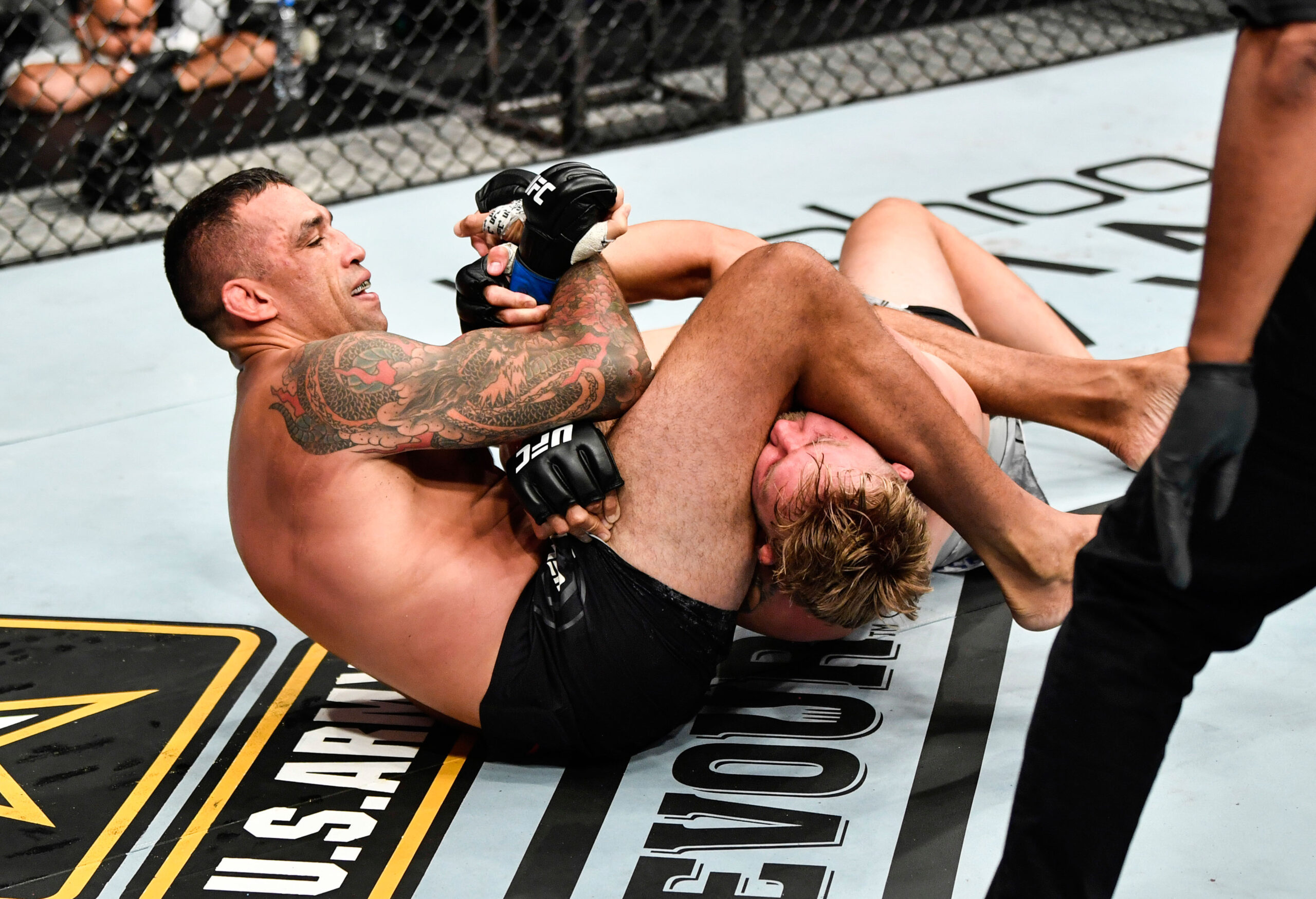 Fabrício Werdum ressurge e escolhe Curitiba para volta ao MMA