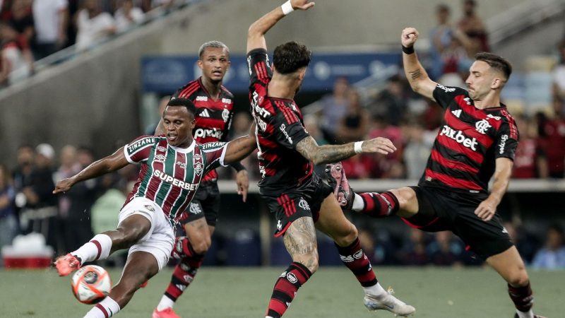 Flamengo vence Fluminense no primeiro capítulo da final do Carioca