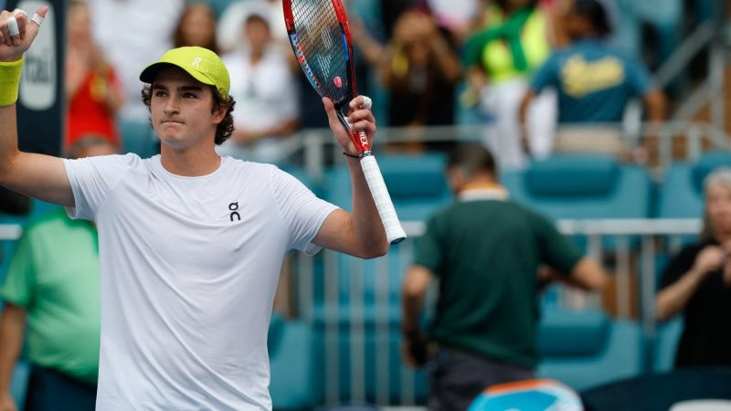 João Fonseca avança à 3ª rodada em Miami após bater tenista francês