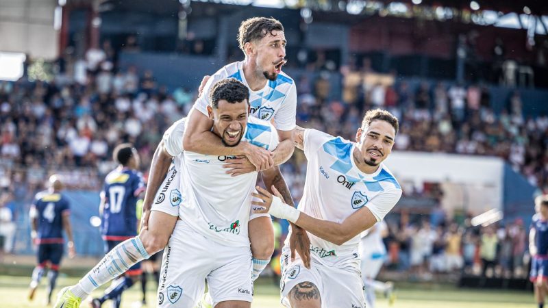 Londrina é o primeiro semifinalista do Campeonato Paranaense