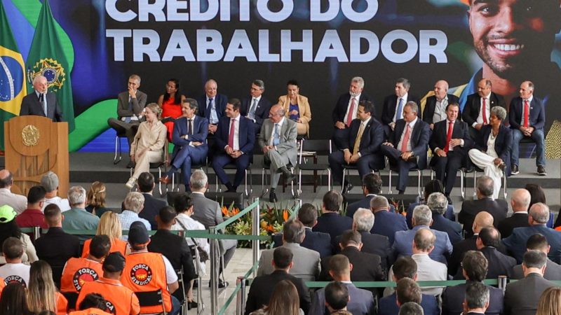 Lula autoriza uso do eSocial para ofertar consignado a empregados CLT