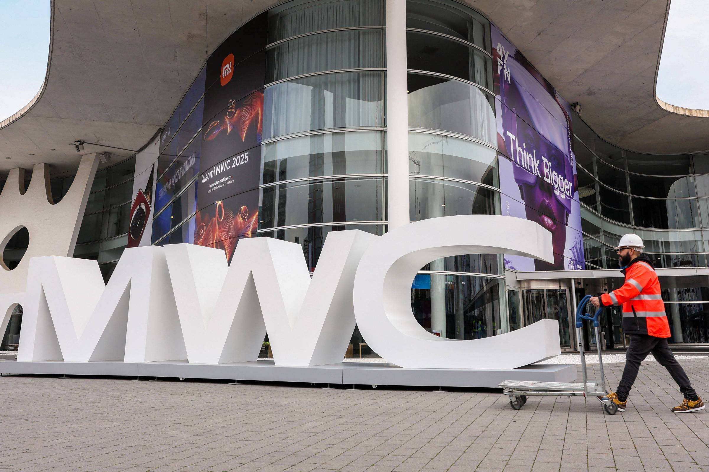 MWC começa nesta segunda de olho no futuro da IA – 02/03/2025 – Tec